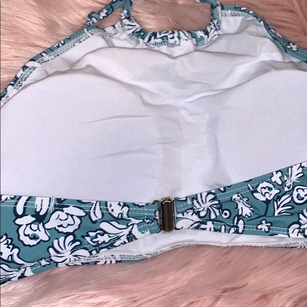 Two Piece Paisley Swimsuit 📦 (S-14) - Picture 9 of 12